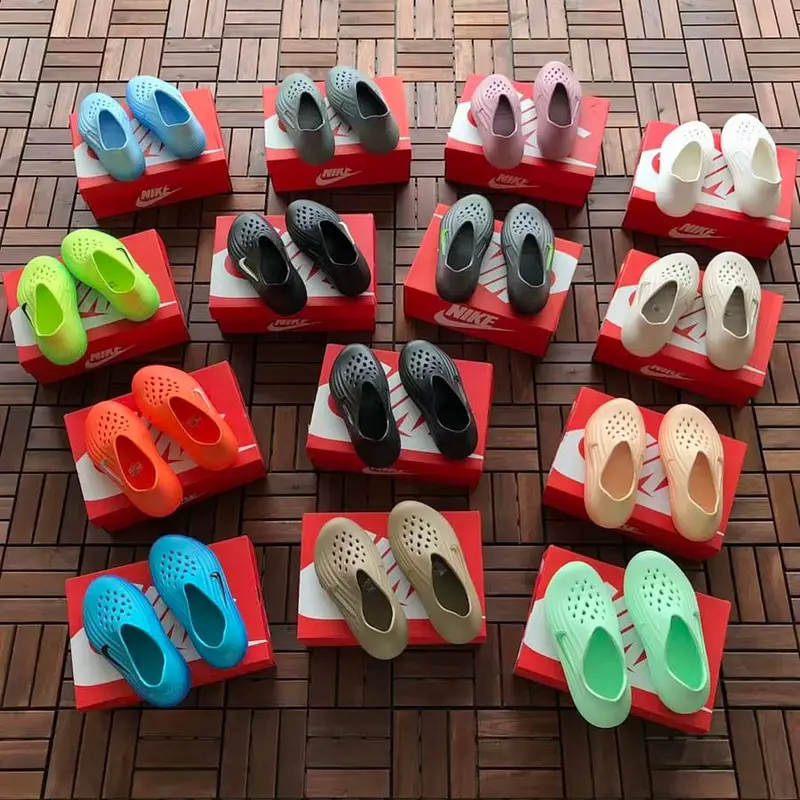 ￥ 89 N🔥K🔥 SLIPPERS 88032906