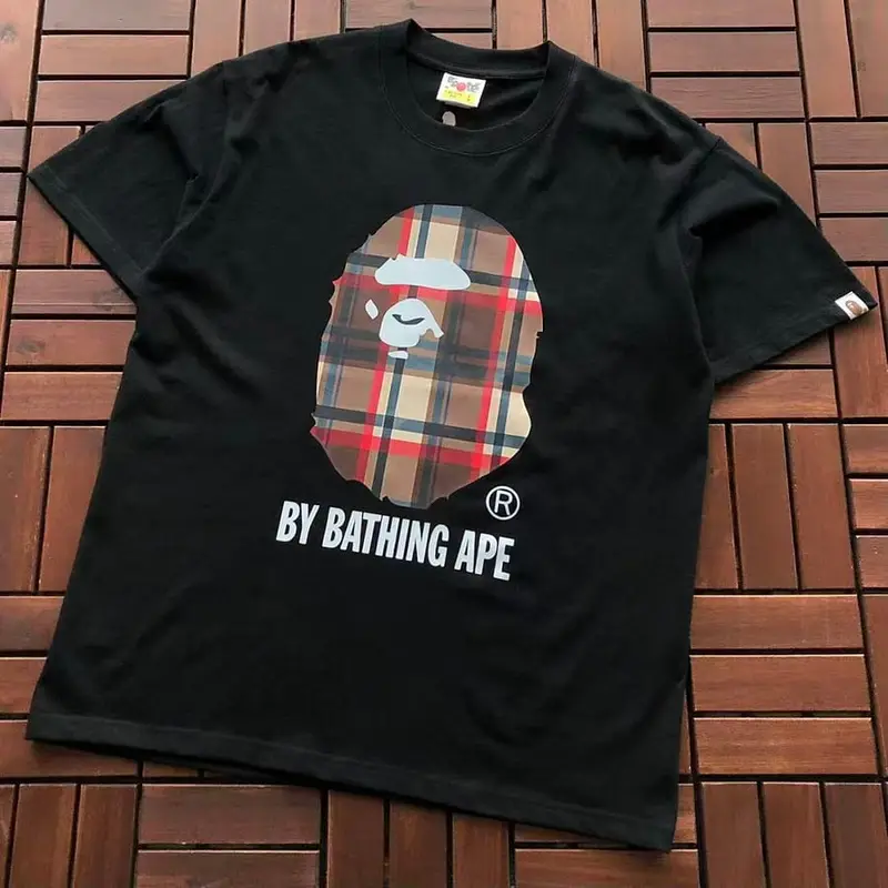 ￥~79 BAPE T-SHIRT 77072136 (im 185CM 70KG iwear size L in the photo)