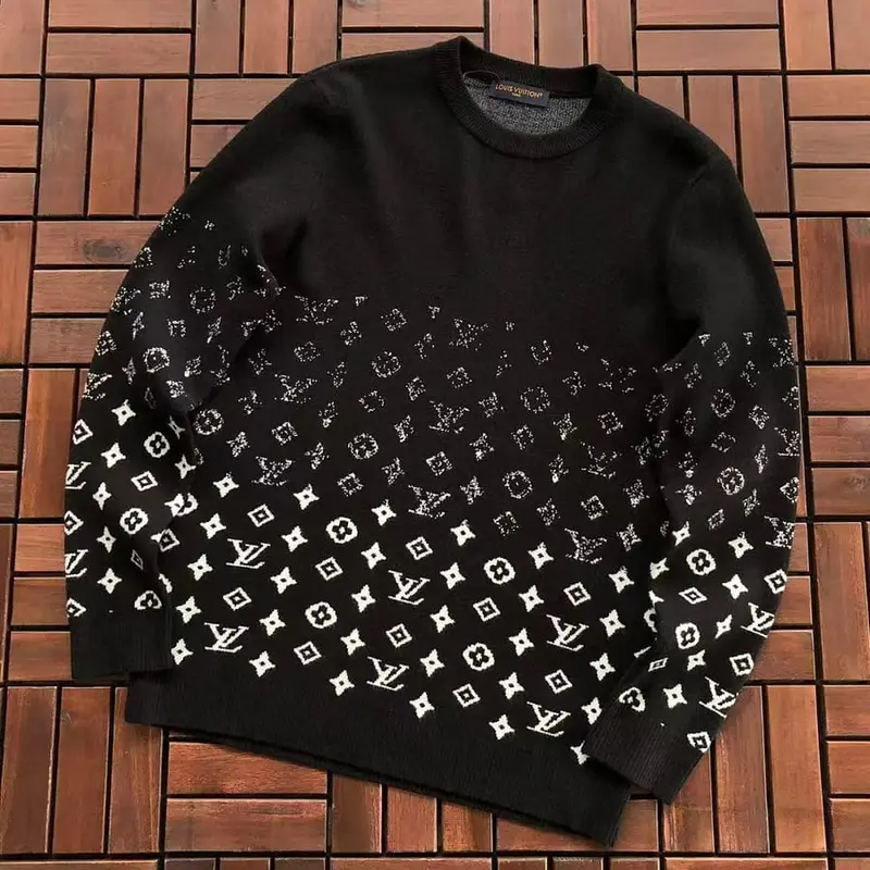 ￥~165 L🔥SWEATER 77081424 (im 185CM 80KG iwear size L in the photo)