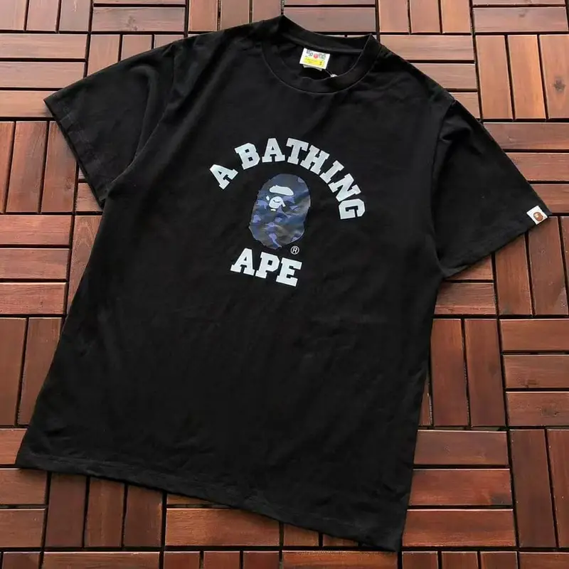 ￥~75 BAPE T-SHIRT 66072202 (im 185CM 70KG iwear size S in the photo)