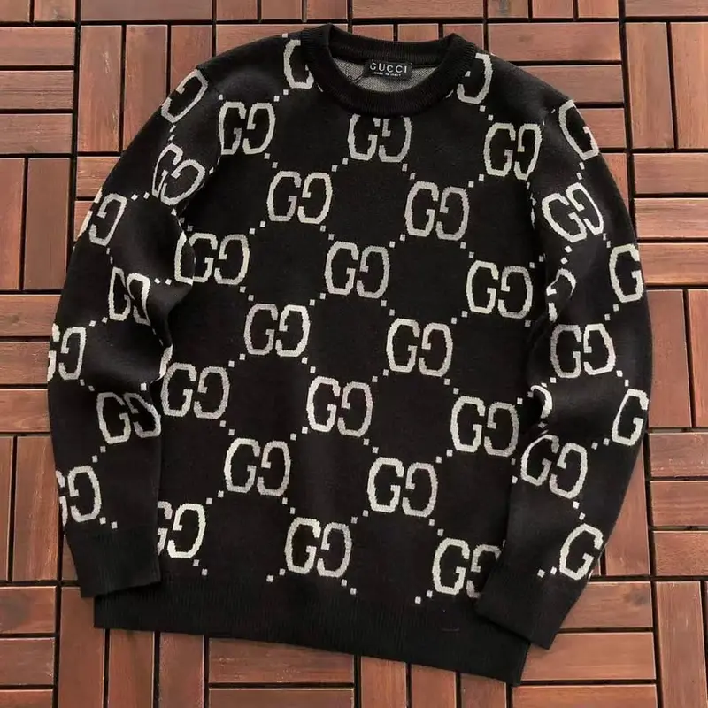 ￥~165 G🔥C🔥I SWEATER 77081418 (im 185CM 80KG iwear size L in the photo)