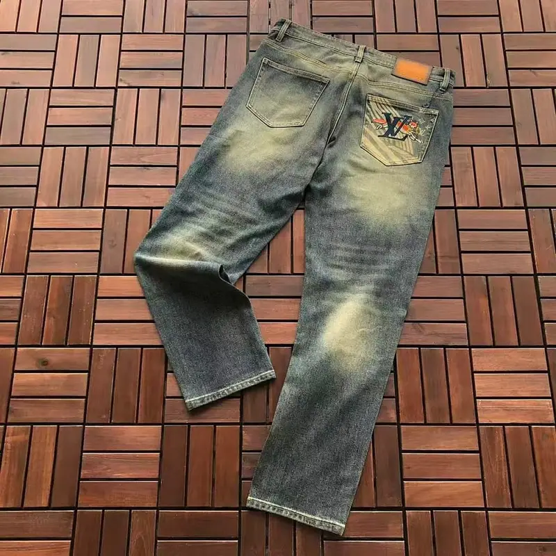￥~175 L🔥JEANS 66063011 (im 180CM 68KG iwear size 34 in the photo)