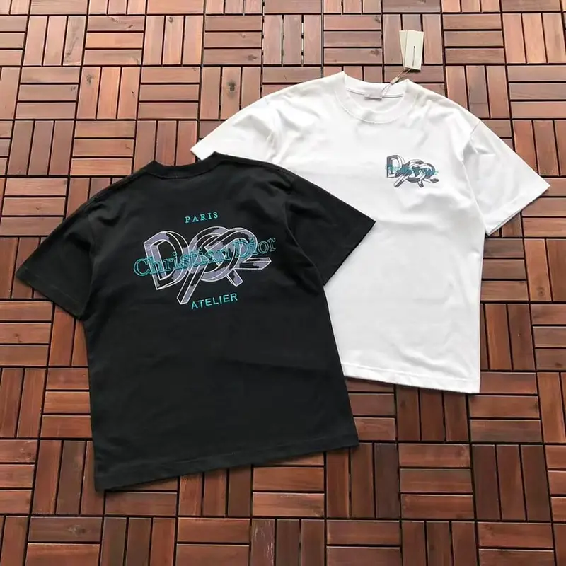 ￥ ~ 125 D🔥O🔥 T-SHIRT 55062921 (im 185CM 70KG iwear size M in the photo)