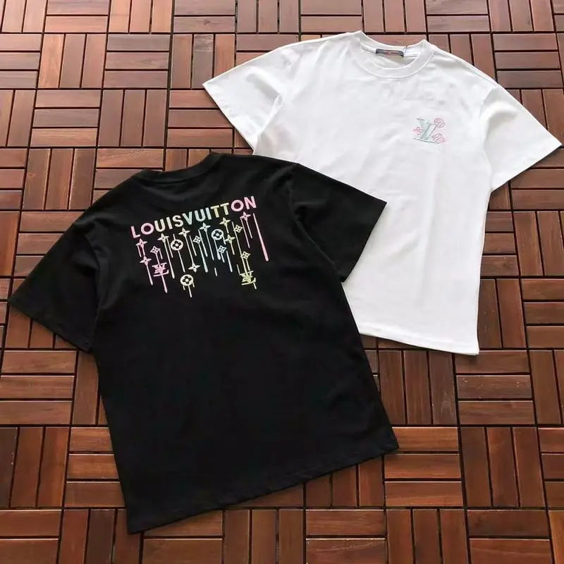 ￥~109 L🔥T-SHIRT 77070508 (im 185CM 70KG iwear size M in the photo)