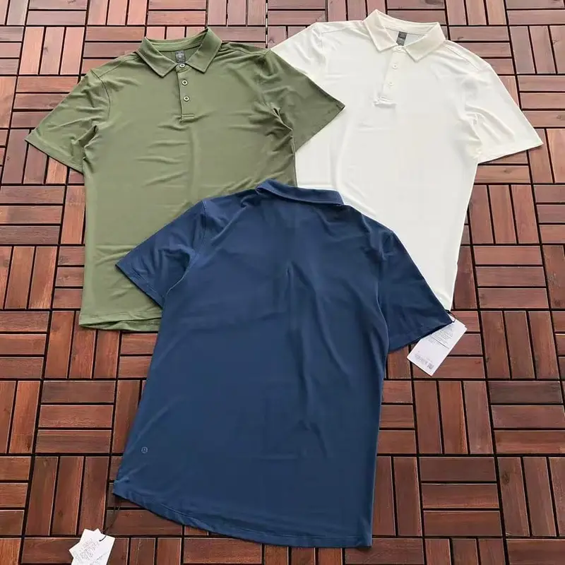 ￥ 125 L🔥🔥UL🔥M🔥N T-SHIRT 88072606 (im 185CM 80KG iwear size M in the photo)