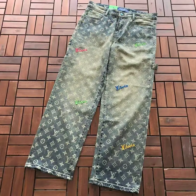 ￥~175 L🔥JEANS 66070552 (im 185CM 70KG iwear size 34 in the photo)