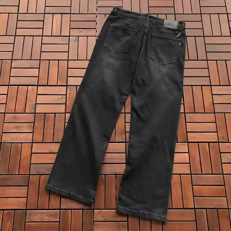 ￥~135 B🔥RB🔥RRY JEANS 55071557 (im 185CM 80KG iwear size 34 in the photo)