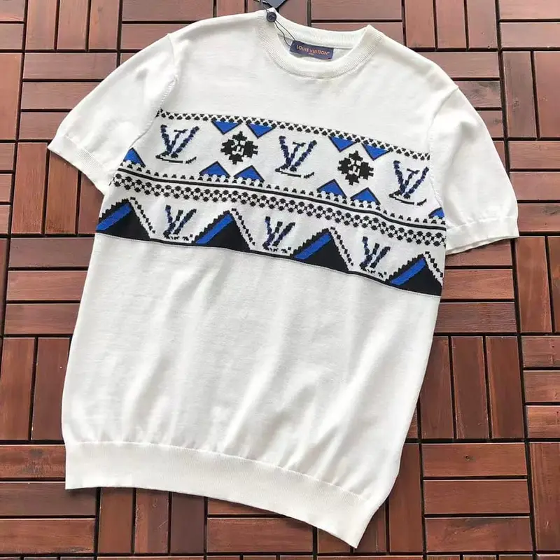 ￥~179 L🔥T-SHIRT SWEATER 55070512 (im 185CM 80KG iwear size S in the photo)