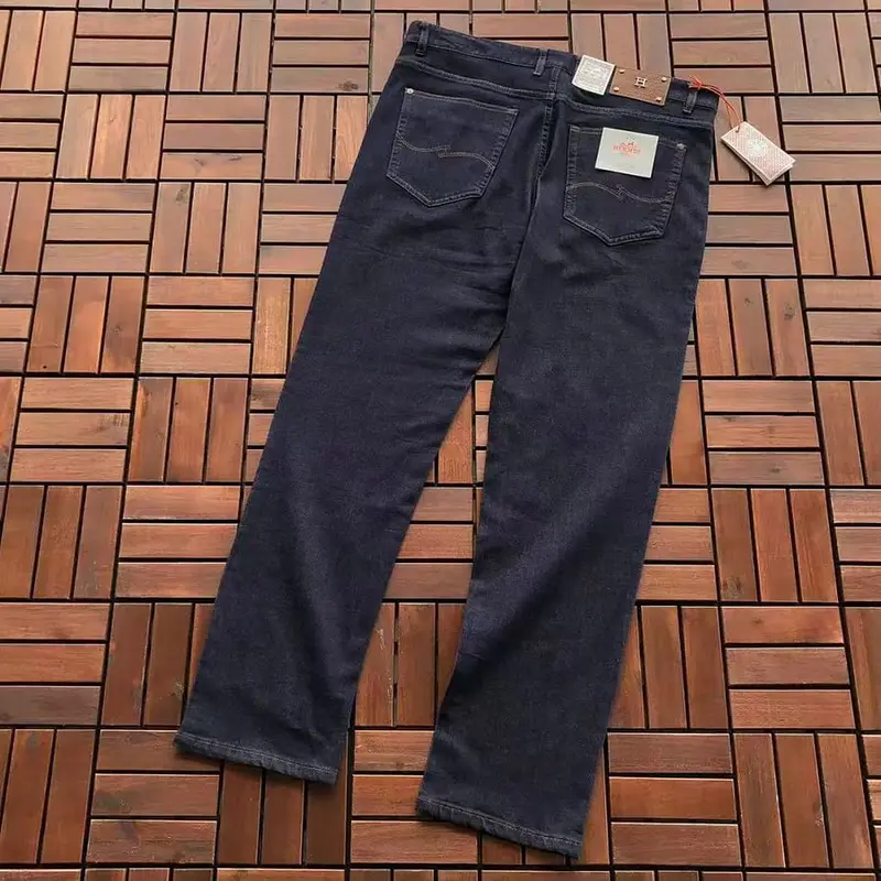 ￥~135 H🔥R🔥E🔥 JEANS 55071560 (im 185CM 80KG iwear size 36 in the photo)