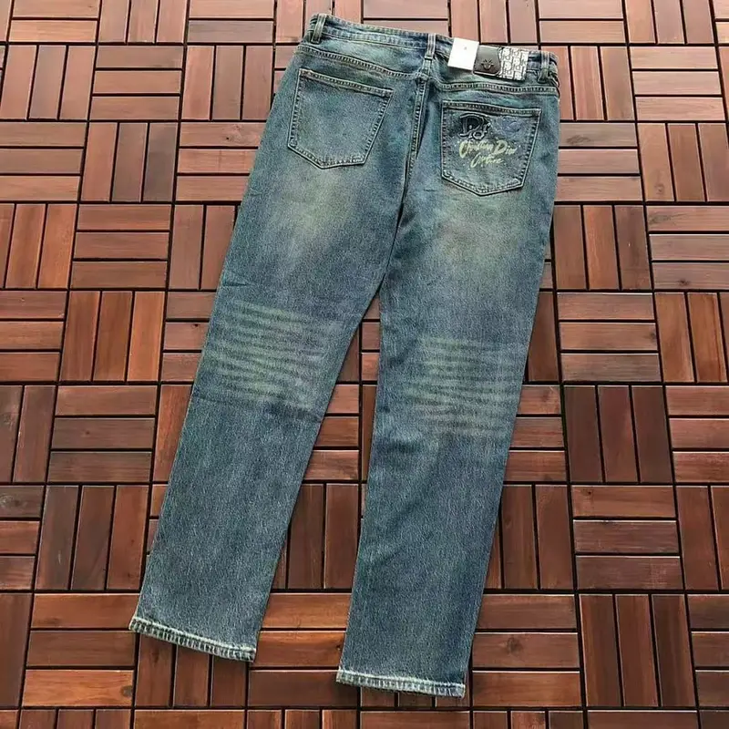 ￥~135 D🔥O🔥JEANS 55070957 (im 185CM 70KG iwear size 34 in the photo)