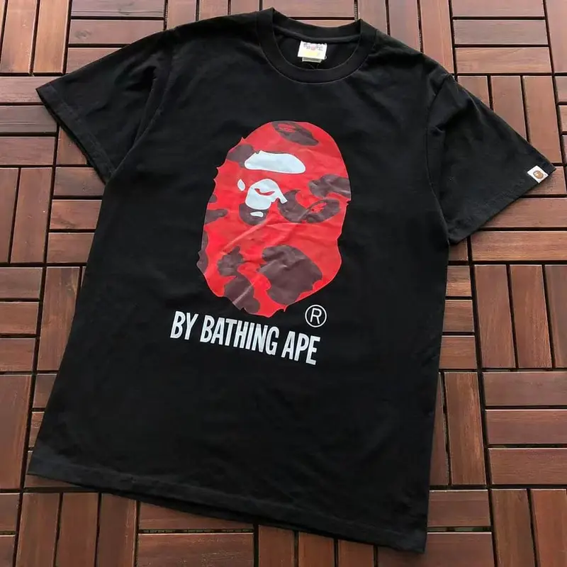￥~75 BAPE T-SHIRT 66072253 (im 185CM 70KG iwear size M in the photo)