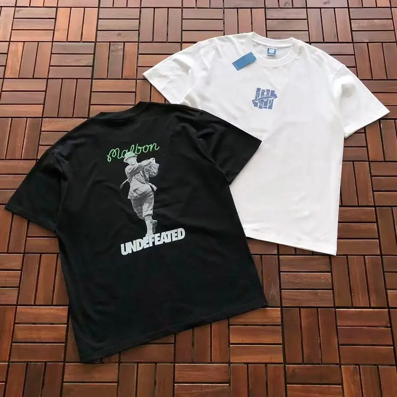 ￥~85 UNDEFEATED T-SHIRT 55071040 (im 185CM 70KG iwear size L in the photo)
