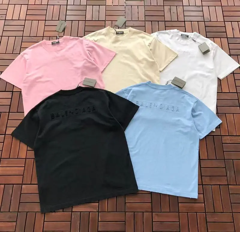 ￥ ~ 125 B🔥L🔥🔥🔥IA🔥A T-SHIRT 55062903 (im 185CM 70KG iwear size M in the photo)