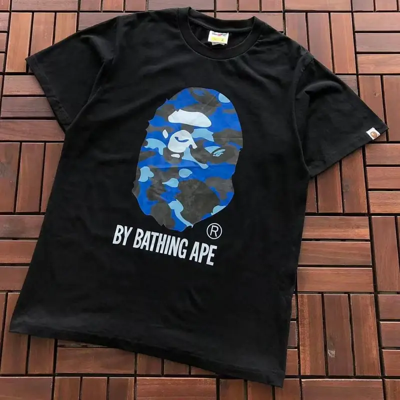 ￥~75 BAPE T-SHIRT 66072258 (im 185CM 70KG iwear size M in the photo)