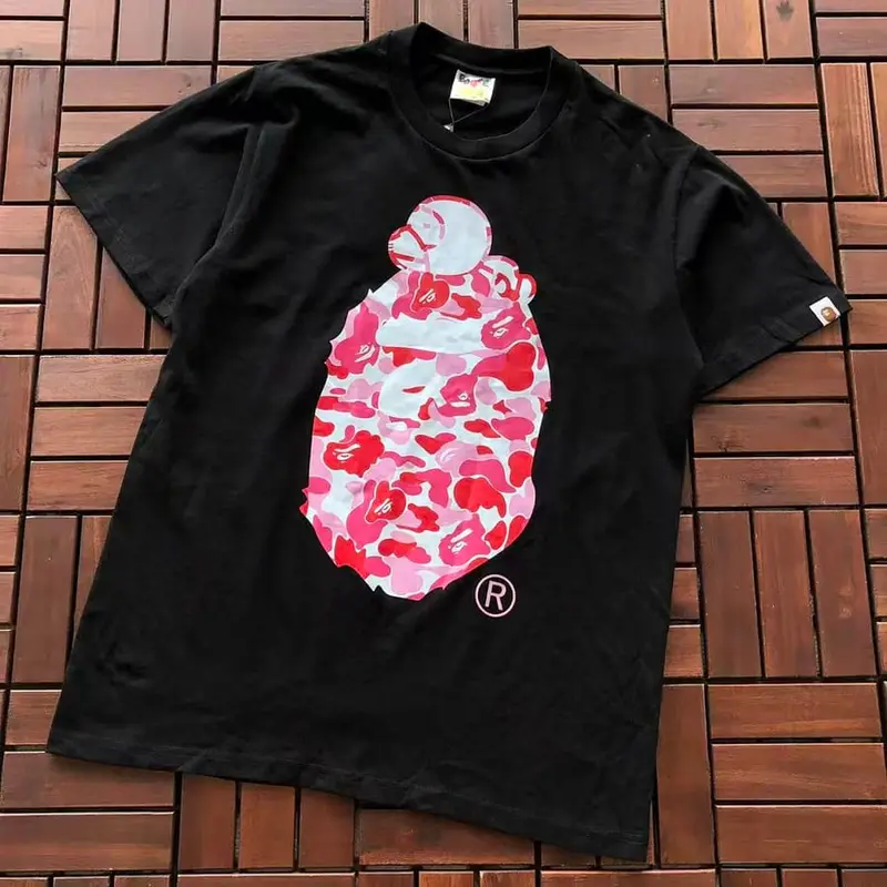 ￥~75 BAPE T-SHIRT 66072204 (im 185CM 70KG iwear size M in the photo)