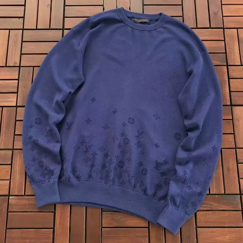 🔥1:1🔥￥~315 L🔥SWEATER 66080531 (im 185CM 70KG iwear size M in the photo)