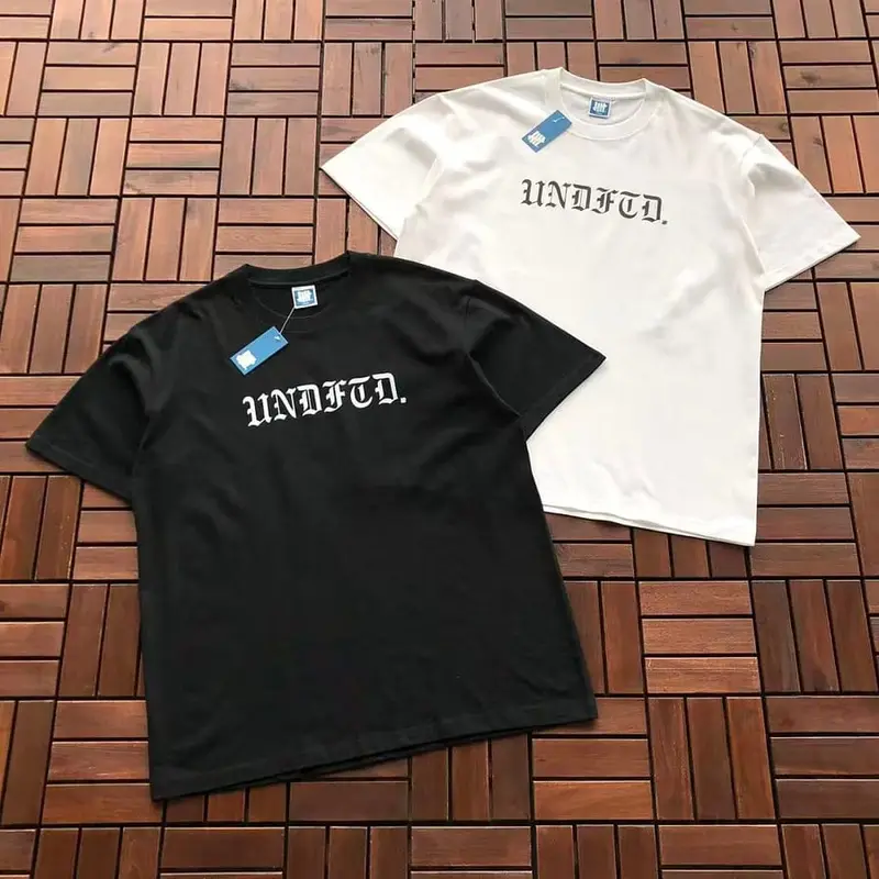 ￥~85 UNDEFEATED T-SHIRT 55063083(im 180CM 68KG iwear size L in the photo)