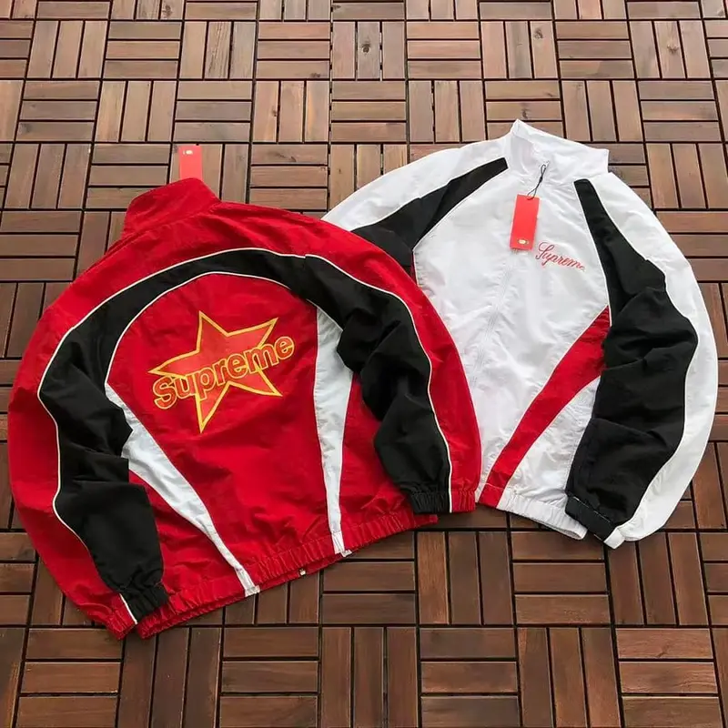 ￥~266 S🔥P🔥E🔥E JACKET 66080555 (im 185CM 70KG iwear size M in the photo)