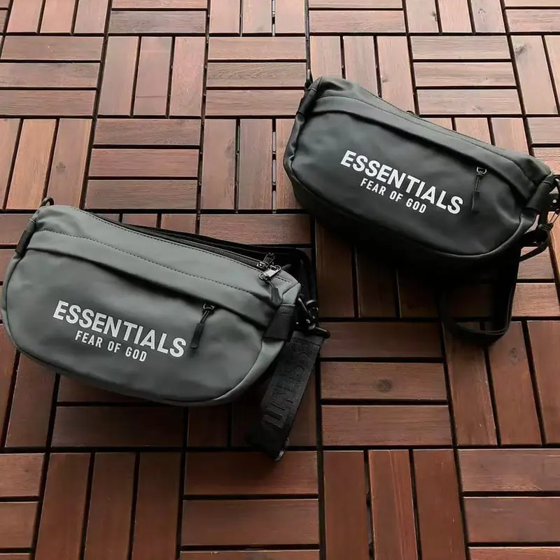 ￥~79 FOG BAG 77070917（长27CM*宽19CM*高13CM）