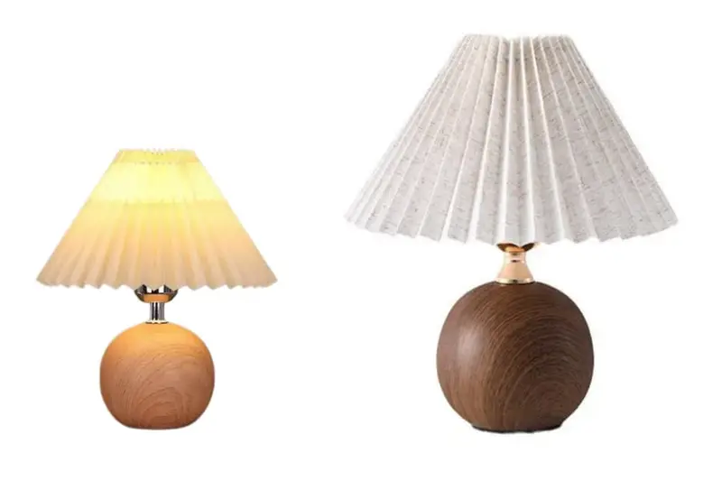 Pleated table lamp
