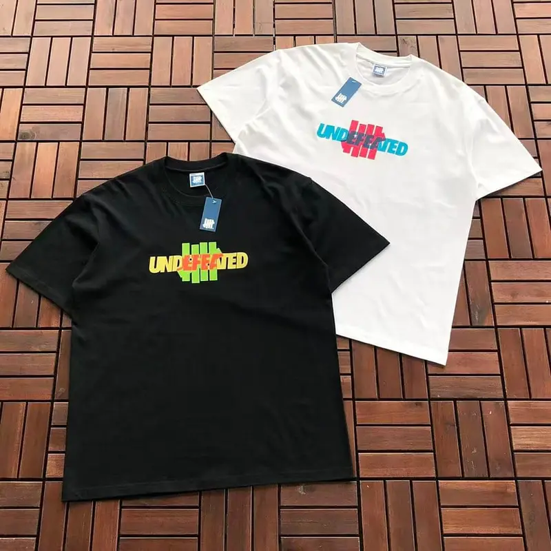 ￥ ~ 85 UNDEFEATED T-SHIRT 55070671 (im 185CM 80KG iwear size L in the photo)