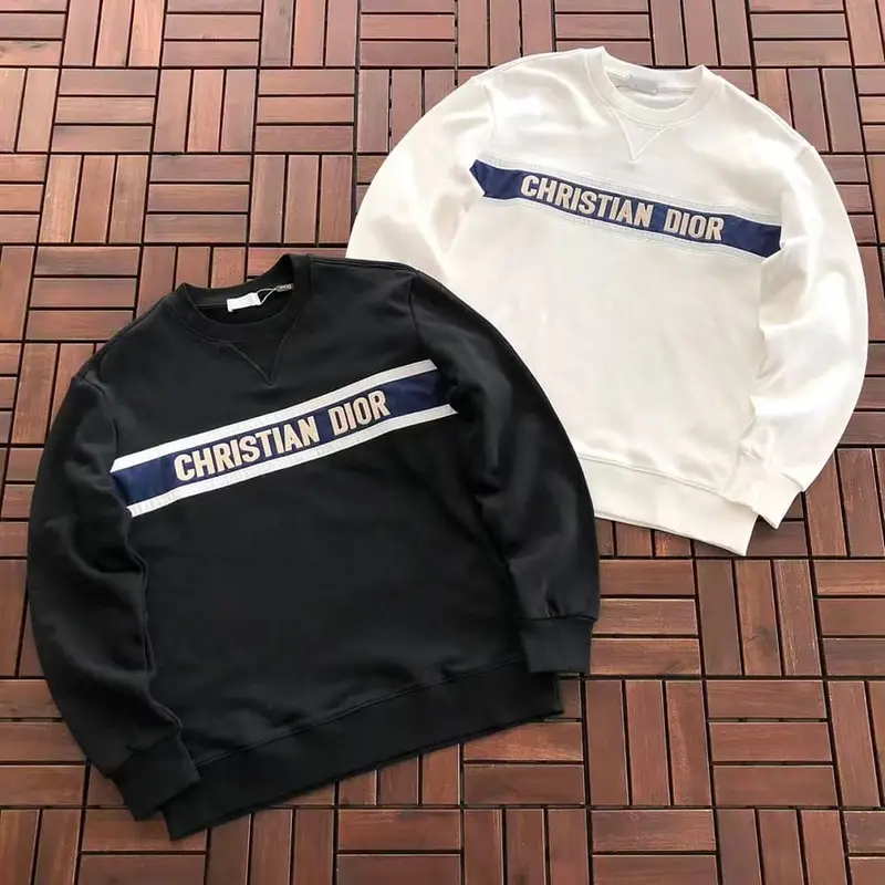 ￥~179 D🔥O🔥SWEATER 55080222 (im 185CM 80KG iwear size M in the photo)