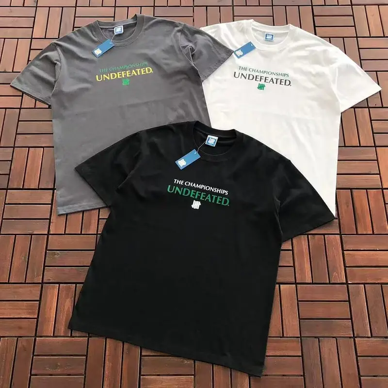 ￥~85 UNDEFEATED T-SHIRT 55070646 (im 185CM 80KG iwear size L in the photo)