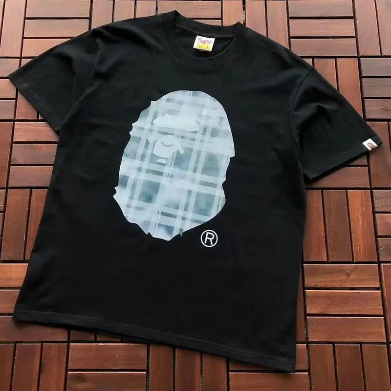 ￥~79 BAPE T-SHIRT 77072135 (im 185CM 70KG iwear size L in the photo)