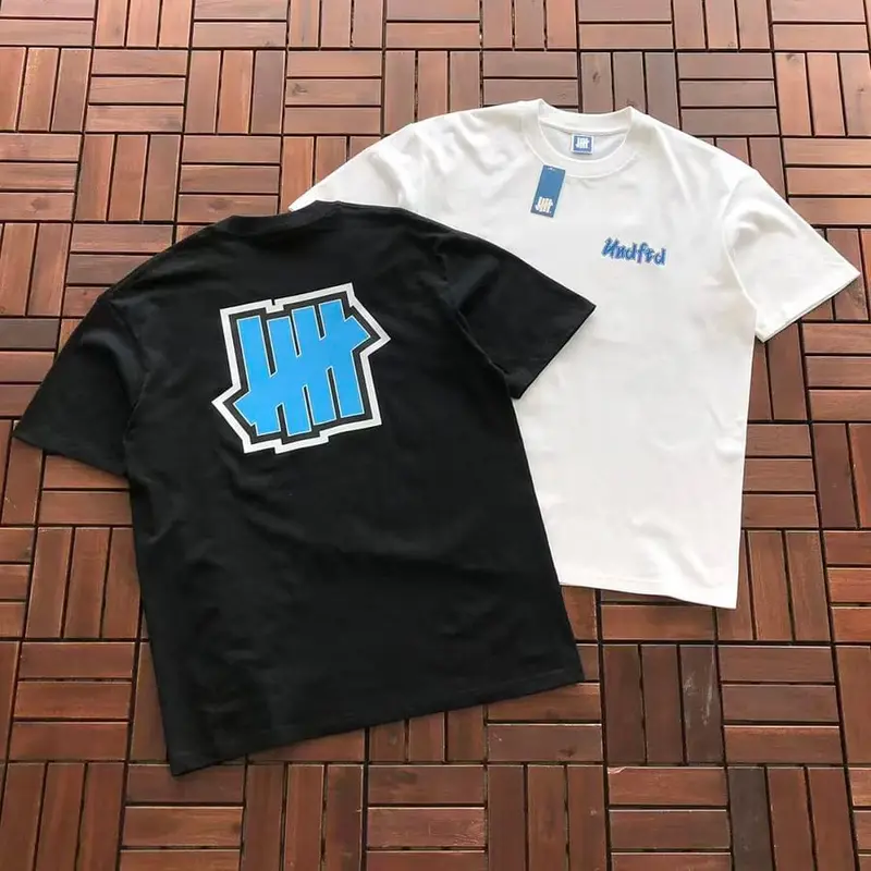 ￥~85 UNDEFEATED T-SHIRT 55071036 (im 185CM 70KG iwear size L in the photo)