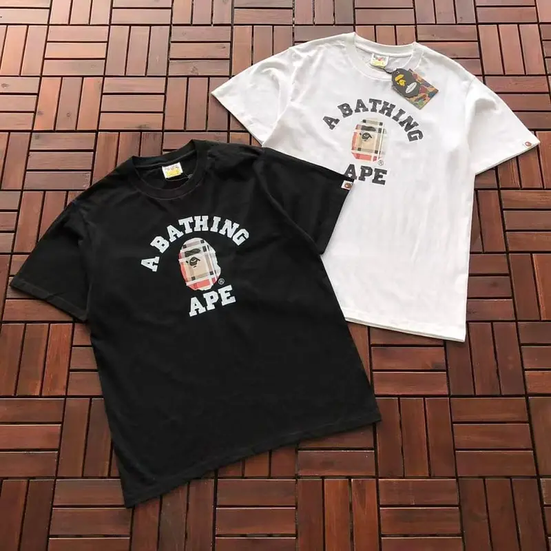 ￥~75 BAPE T-SHIRT 66071401 (im 185CM 70KG iwear size S in the photo)