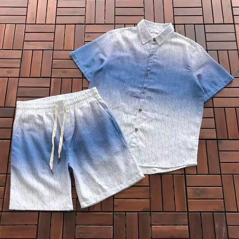 ￥ ~ 219 D🔥O🔥T-SHIRT SHIRT SHORTS 55070975 (im 185CM 70KG iwear size L in the photo)
