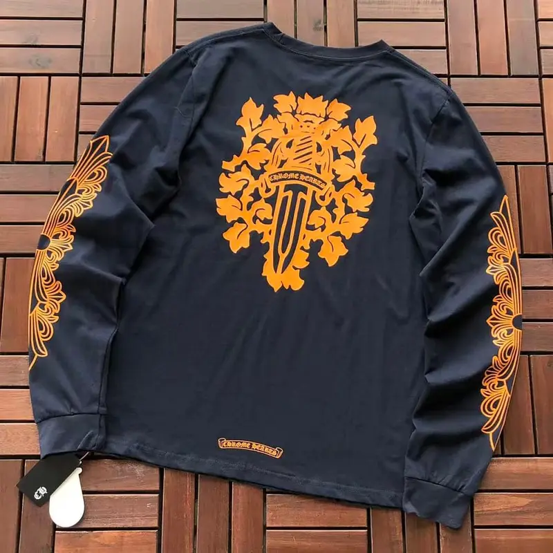 ￥~135 CH🔥OM🔥 HE🔥RTS LONG-SLEEVE 77073132 (im 185CM 80KG iwear size M in the photo)