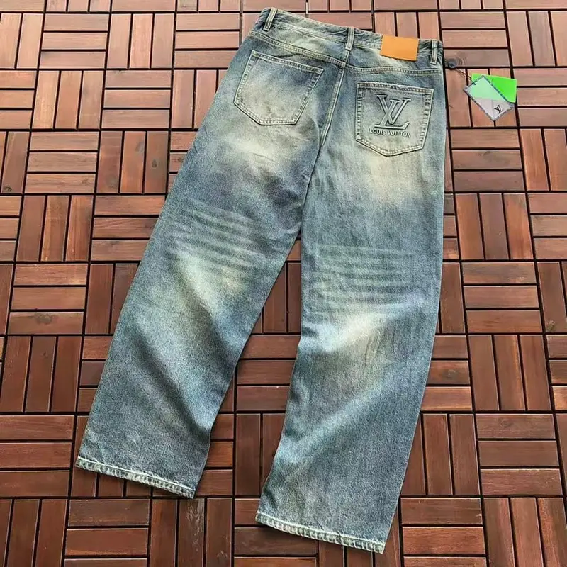￥~175 L🔥JEANS 66063027 (im 180CM 68KG iwear size 33 in the photo)