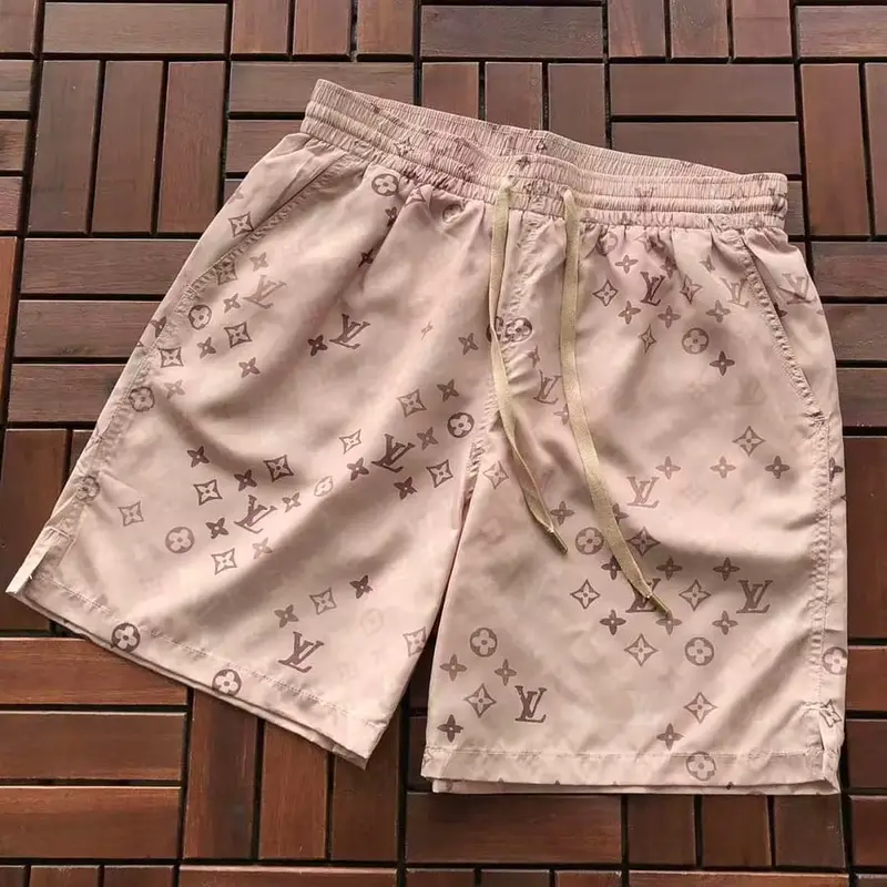 ￥~189 L🔥 SHORTS 77063086 (im 185CM 70KG iwear size M in the photo)