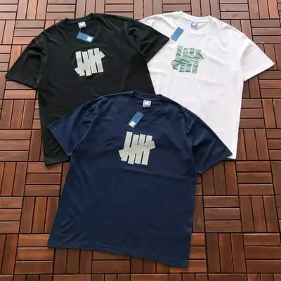 ￥~85 UNDEFEATED T-SHIRT 55071030 (im 185CM 70KG iwear size L in the photo)