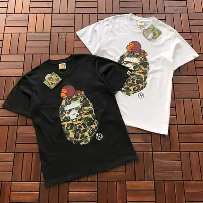 ￥~79 BAPE T-SHIRT 77070818 (im 185CM 70KG iwear size M in the photo)