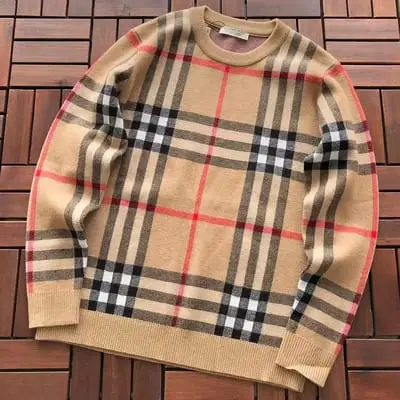 ￥~199 B🔥RB🔥RRY SWEATER 55072925 (im 185CM 70KG iwear size L in the photo)