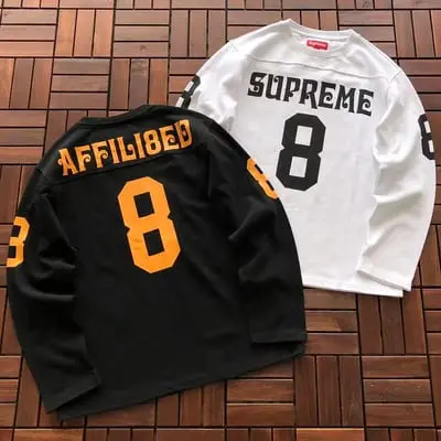 ￥~165 S🔥P🔥E🔥E LONG-SLEEVE 77070645 (im 185CM 70KG iwear size S in the photo)