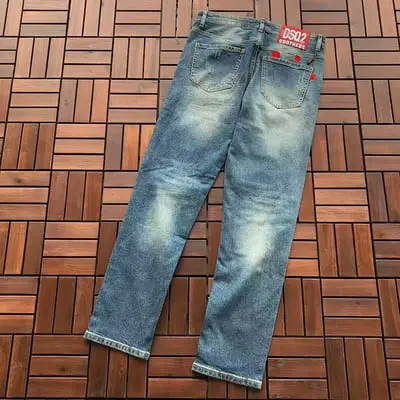 ￥~175 D🔥Q🔥🔥R🔥D2 JEANS 66063014 (im 180CM 68KG iwear size 33 in the photo)