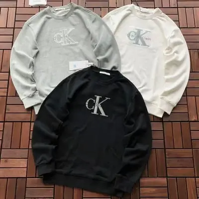 ￥~125 C🔥L🔥IN K🔥E🔥N SWEATER 77073112 (im 185CM 80KG iwear size M in the photo)