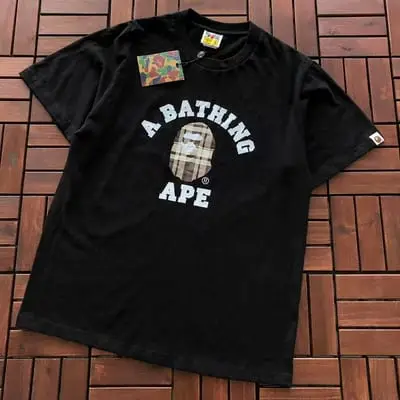 ￥~75 BAPE T-SHIRT 66072213 (im 185CM 70KG iwear size S in the photo)