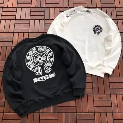 ￥ ~ 179 CH🔥OM🔥 HE🔥RTS SWEATER 55080302 (im 185CM 80KG iwear size M in the photo)