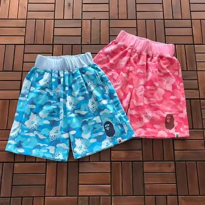 ￥~115 BAPE SHORTS 66070231 (im 185CM 70KG iwear size M in the photo)