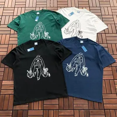 ￥~85 UNDEFEATED T-SHIRT 55070690 (im 185CM 80KG iwear size L in the photo)
