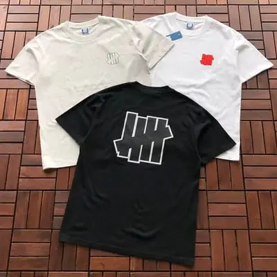 ￥~85 UNDEFEATED T-SHIRT 55071622 (im 185CM 70KG iwear size M in the photo)