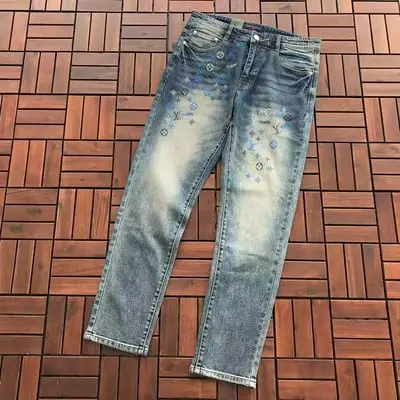 ￥~135 L🔥JEANS 55070942 (im 185CM 70KG iwear size 34 in the photo)