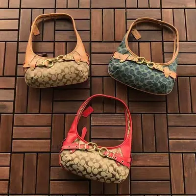 ￥~219 C🔥A🔥H BAG 66081303 （长26CM*宽12CM)