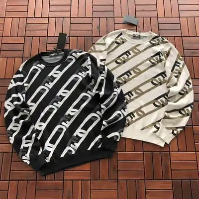 ￥~226 F🔥🔥D🔥SWEATER 66080261 (im 185CM 70KG iwear size 2XL in the photo)