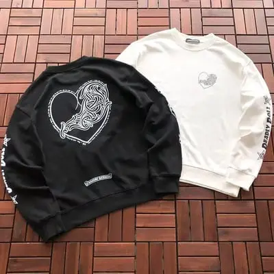 ￥~219 CH🔥OM🔥 HE🔥RTS SWEATER 66080420 (im 185CM 70KG iwear size L in the photo)