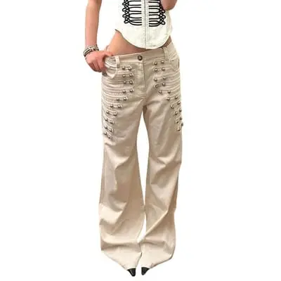 American-style edgy denim jeans with multi-row metal button closures